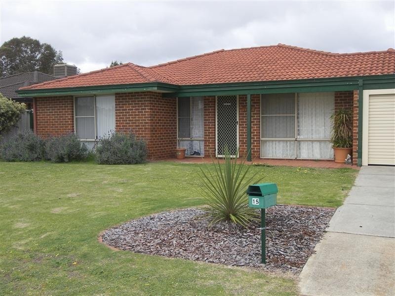 15 Kulungar Elbow, South Guildford WA 6055