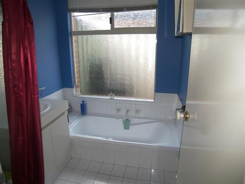 15 Kulungar Elbow, South Guildford WA 6055