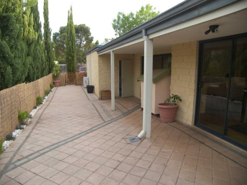 50 Erin Dale, Stoneville WA 6081