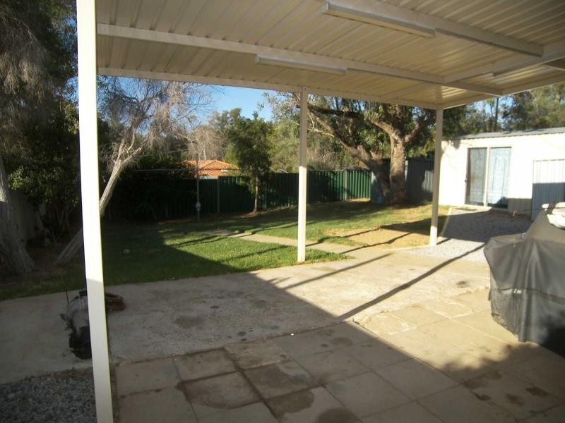 49 Jinda Road, Koongamia WA 6056