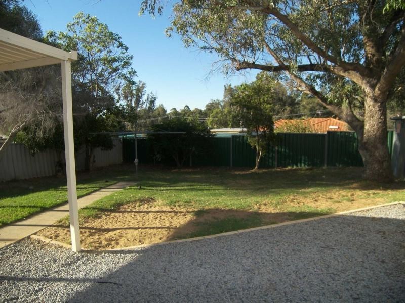 49 Jinda Road, Koongamia WA 6056