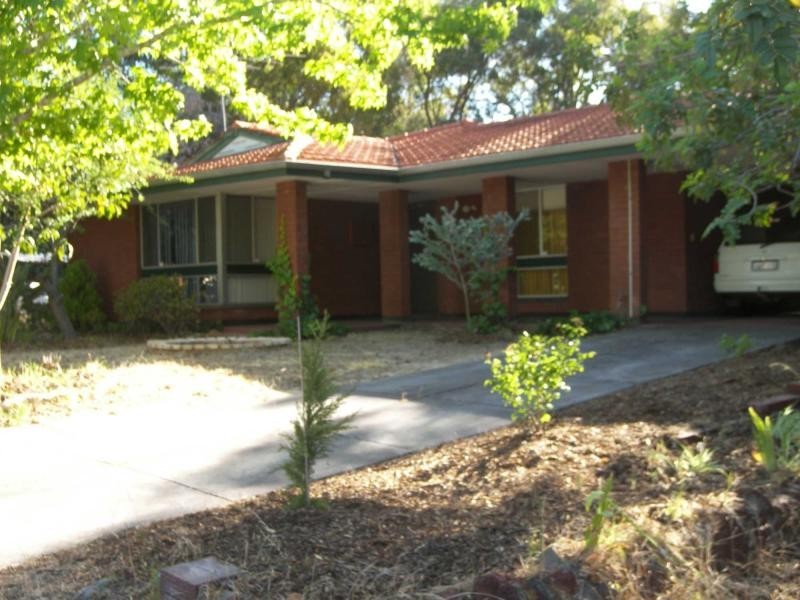 5 Benowa Drive, Glen Forrest WA 6071