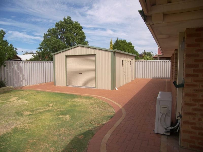 19 Golden Ash Gardens, Helena Valley WA 6056