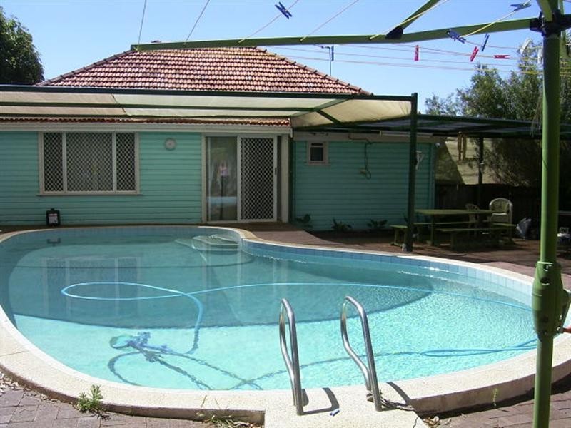 18 Manson Street, Swan View WA 6056