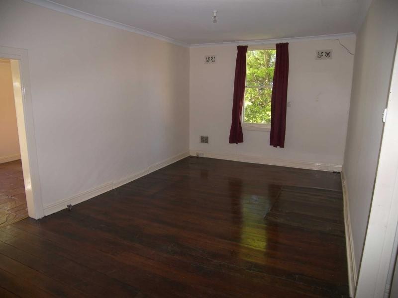 212 Peninsula Road, Maylands WA 6051