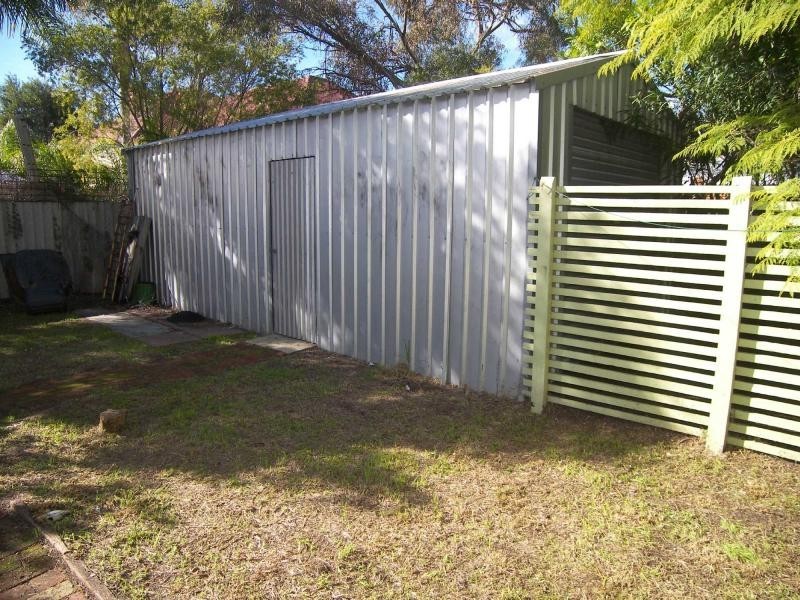 212 Peninsula Road, Maylands WA 6051