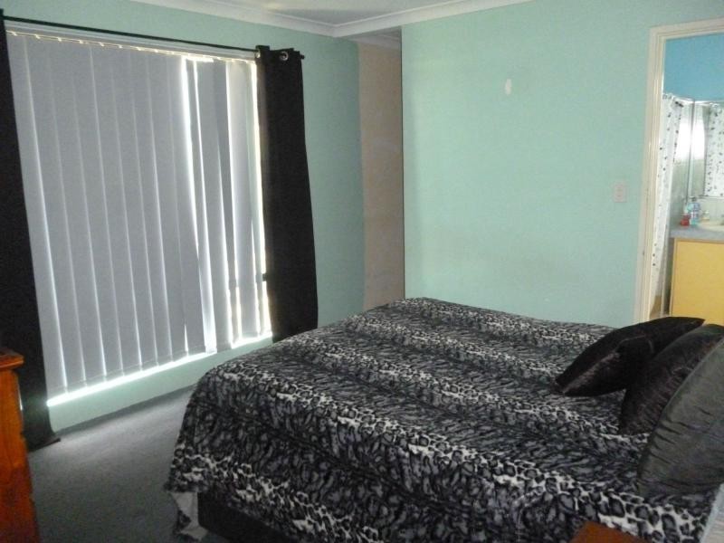 7 Yorgan Entrance, South Guildford WA 6055