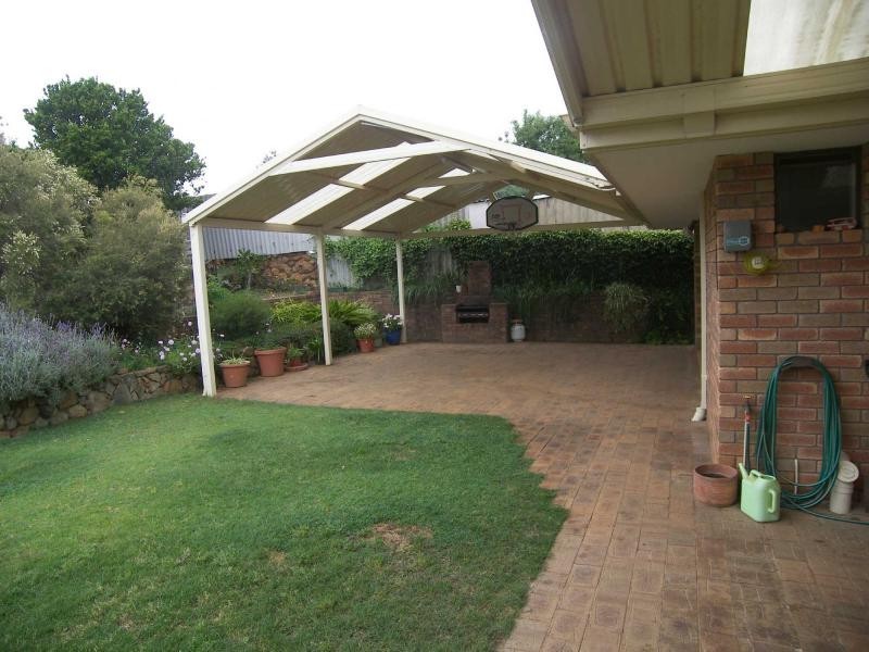 26 Welbourn Road, Swan View WA 6056
