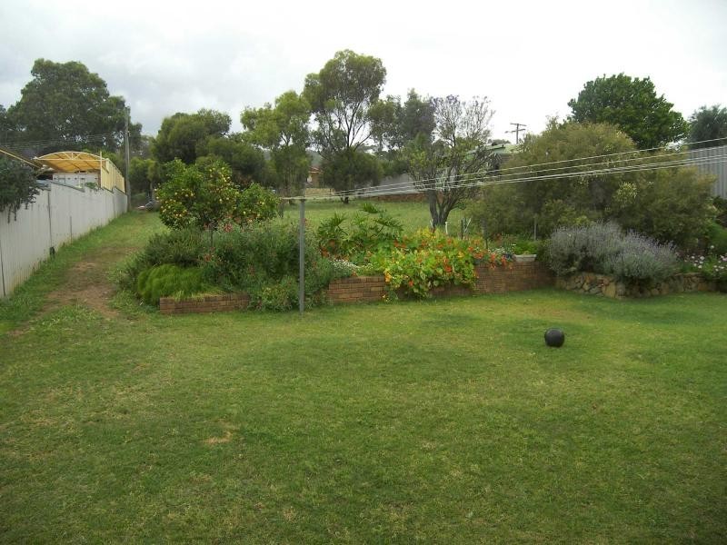 26 Welbourn Road, Swan View WA 6056
