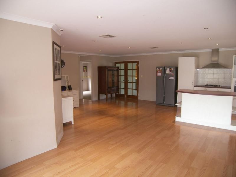 44 Whitegum Drive, Jane Brook WA 6056