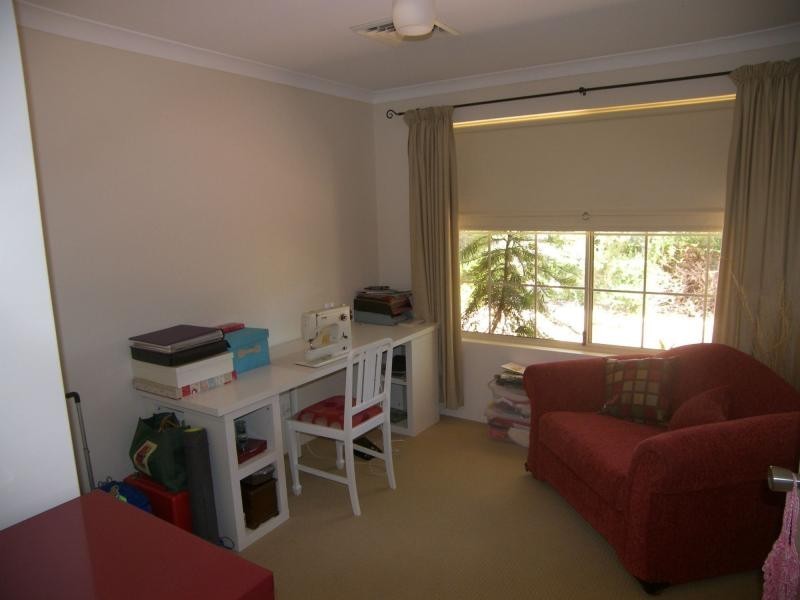 1 Goddard Place, Stoneville WA 6081