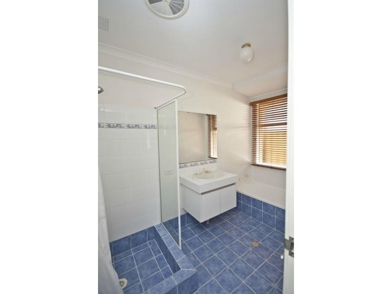 5 Jitti Court, South Guildford WA 6055