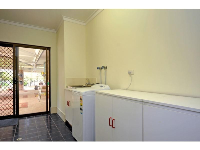 6 Tee Avenue, Mundaring, Mundaring WA 6073