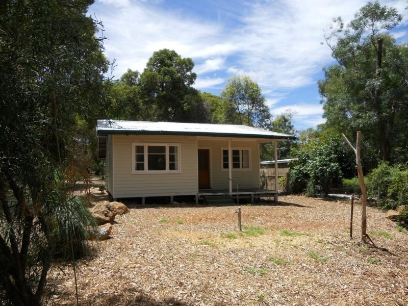 15 Statham Street, Glen Forrest WA 6071