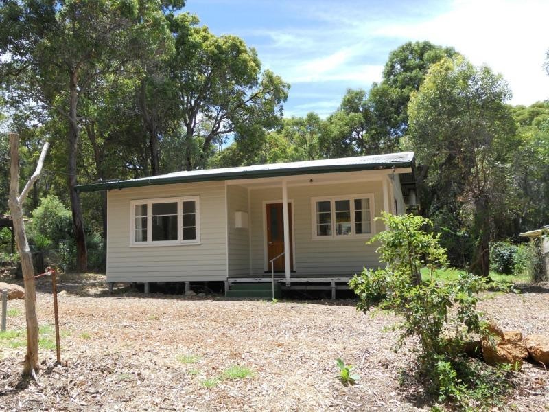 15 Statham Street, Glen Forrest WA 6071