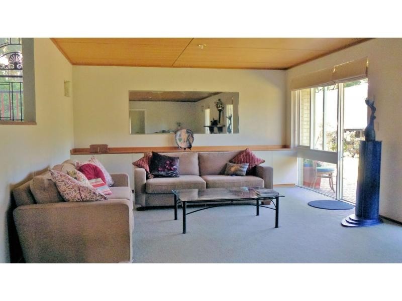 1275 Thomas Road, Glen Forrest WA 6071