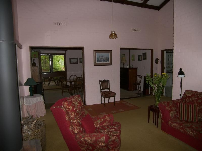 3 Oakleigh Road, Darlington WA 6070