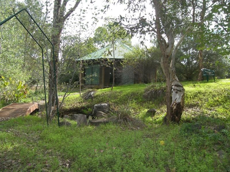 3 Oakleigh Road, Darlington WA 6070