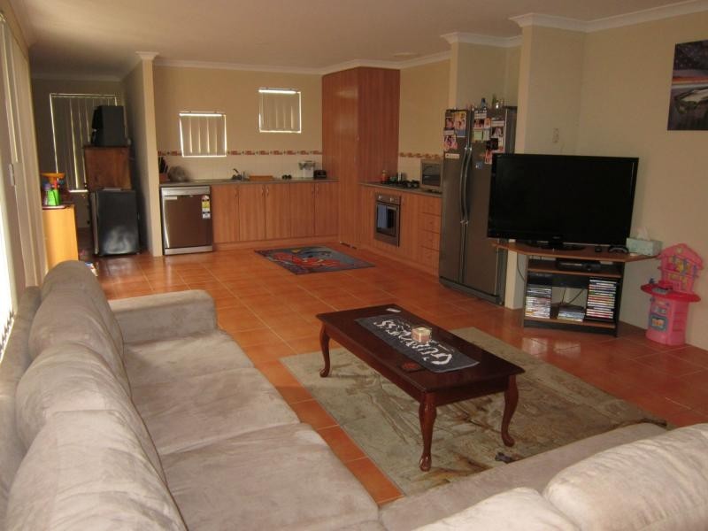 3/5 Milson Terrace, Ellenbrook WA 6069