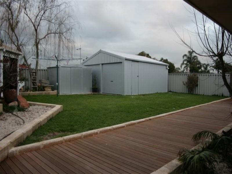 11 Edgar Wilkes Entrance, South Guildford WA 6055