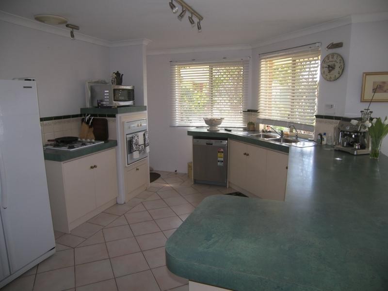 11 Edgar Wilkes Entrance, South Guildford WA 6055