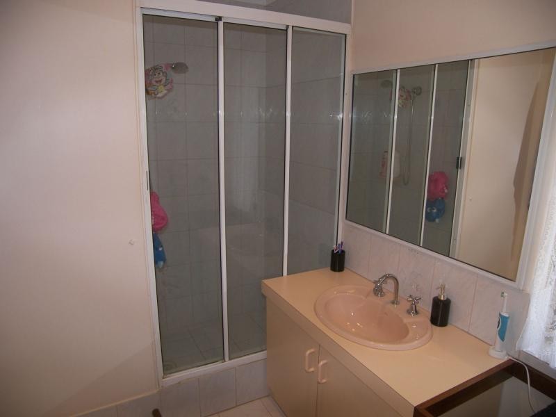 16 Settler Place, Greenmount WA 6056