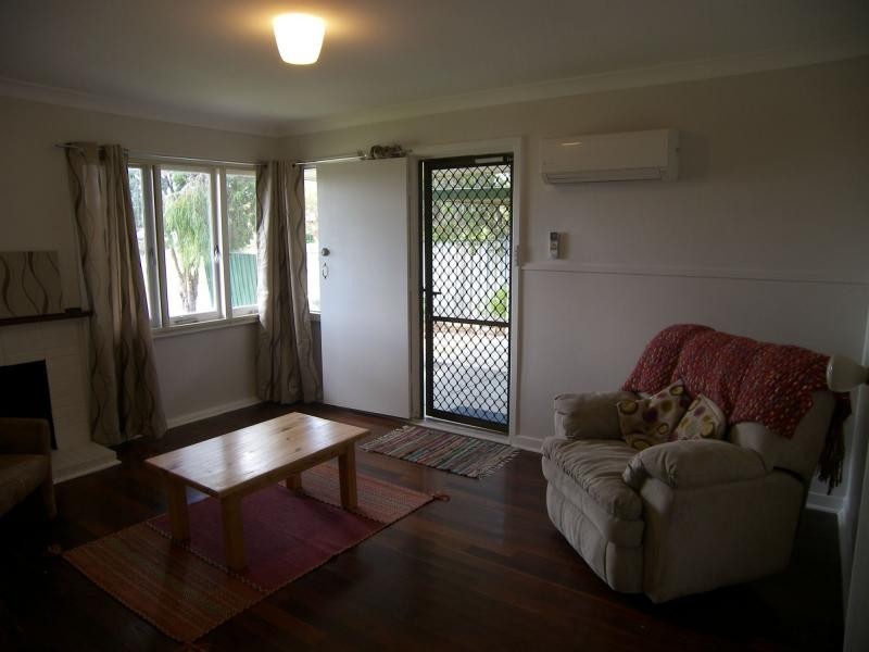 14 Clianthus Way, Koongamia WA 6056