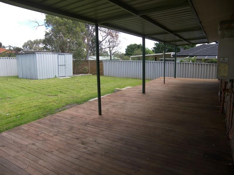 14 Clianthus Way, Koongamia WA 6056