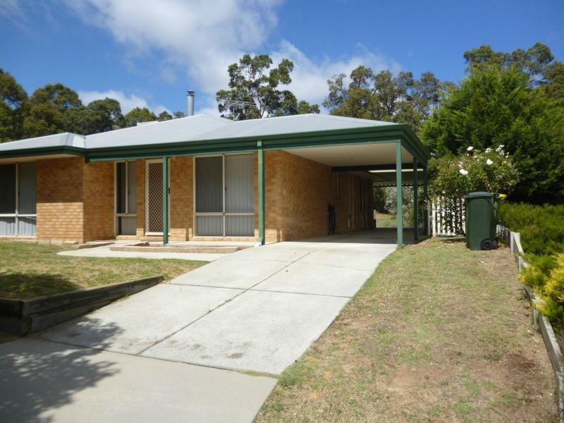 53 Laslett Circle, Mundaring WA 6073