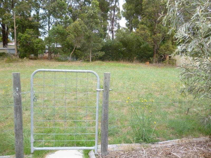 53 Laslett Circle, Mundaring WA 6073