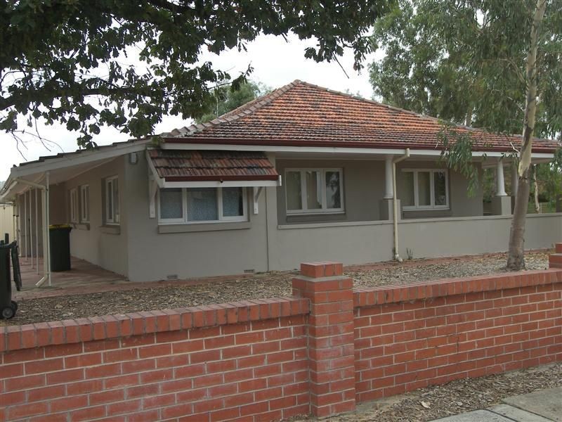 8 Bellevue Road, Bellevue WA 6056