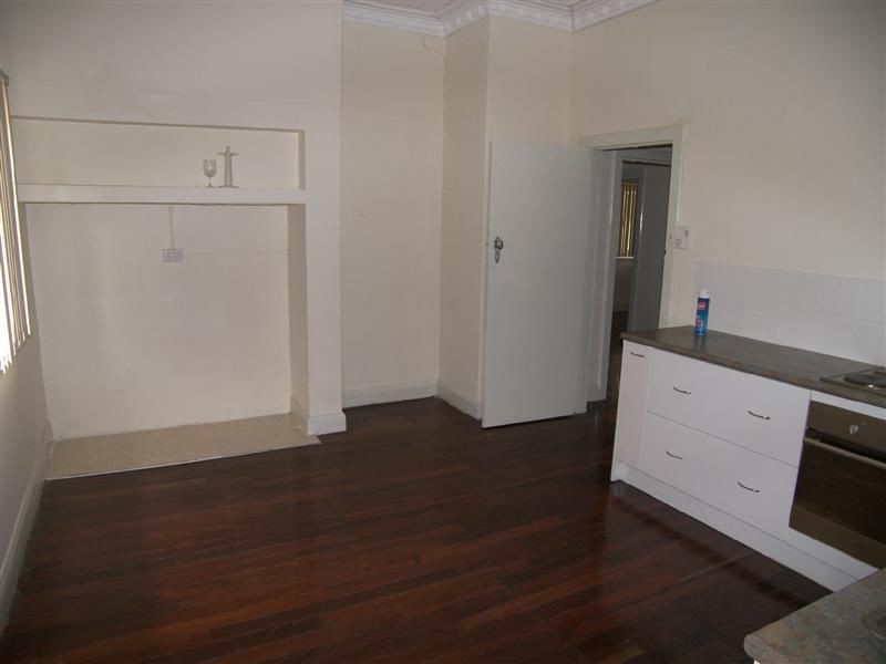 8 Bellevue Road, Bellevue WA 6056