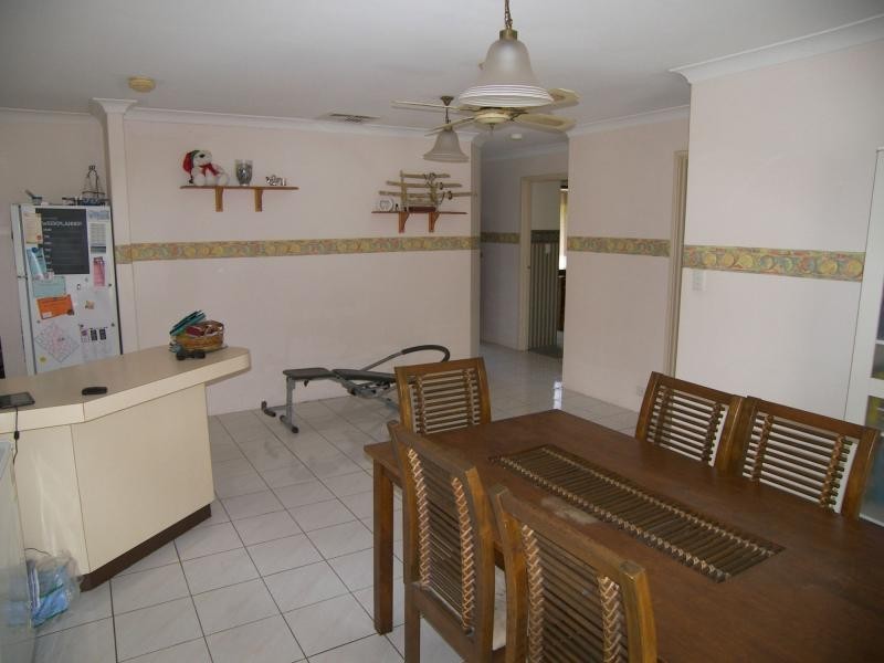 2 Tanby Place, Cooloongup WA 6168