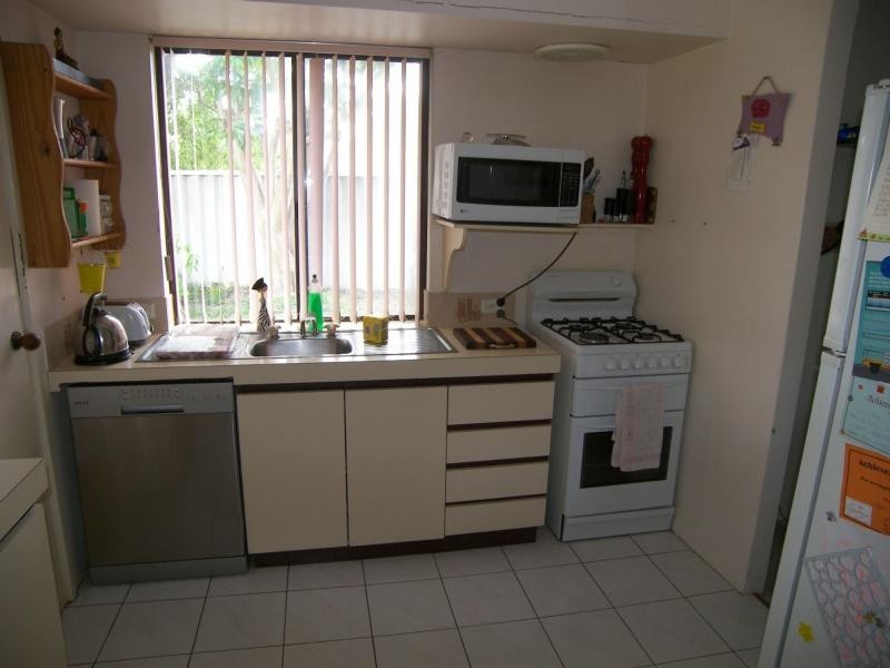 2 Tanby Place, Cooloongup WA 6168