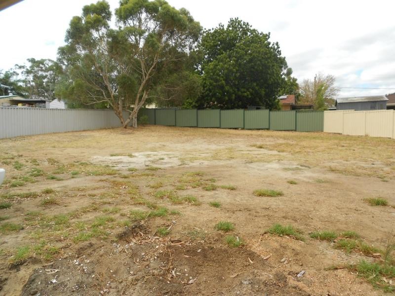 20 Clianthus Way, Koongamia WA 6056