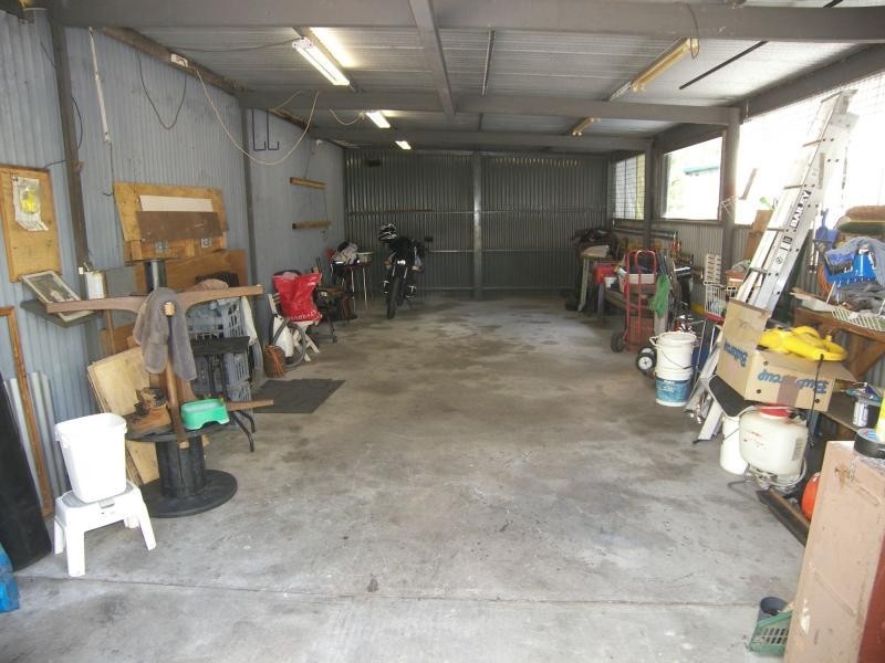 17 National Park Road, Swan View WA 6056