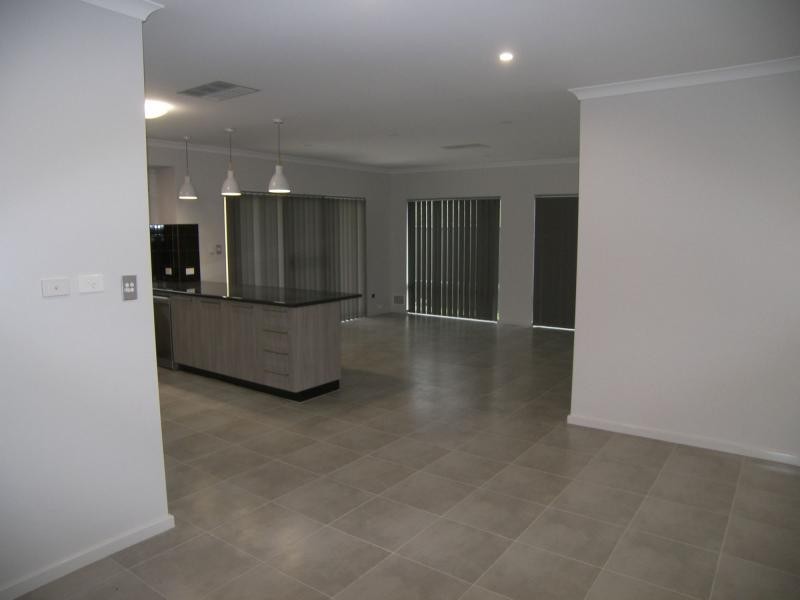 112B Queens Road, South Guildford WA 6055