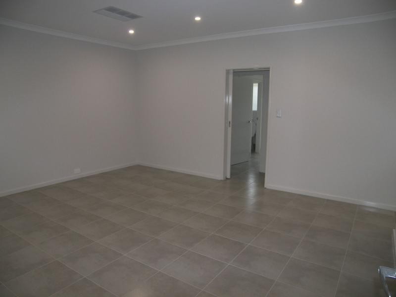 112B Queens Road, South Guildford WA 6055