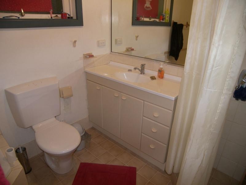 5 Benowa Drive, Glen Forrest WA 6071