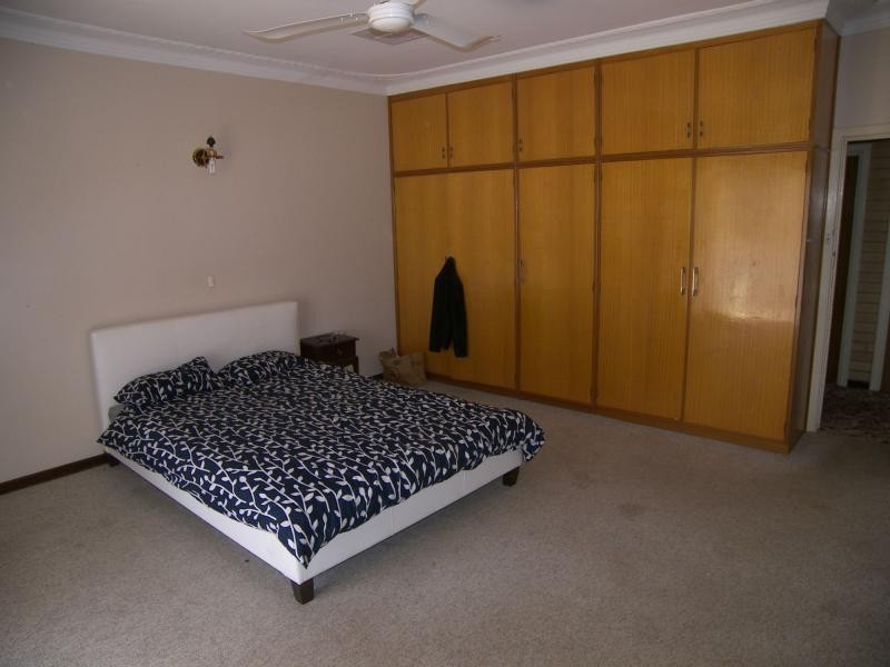 240 Clayton Road, Helena Valley WA 6056