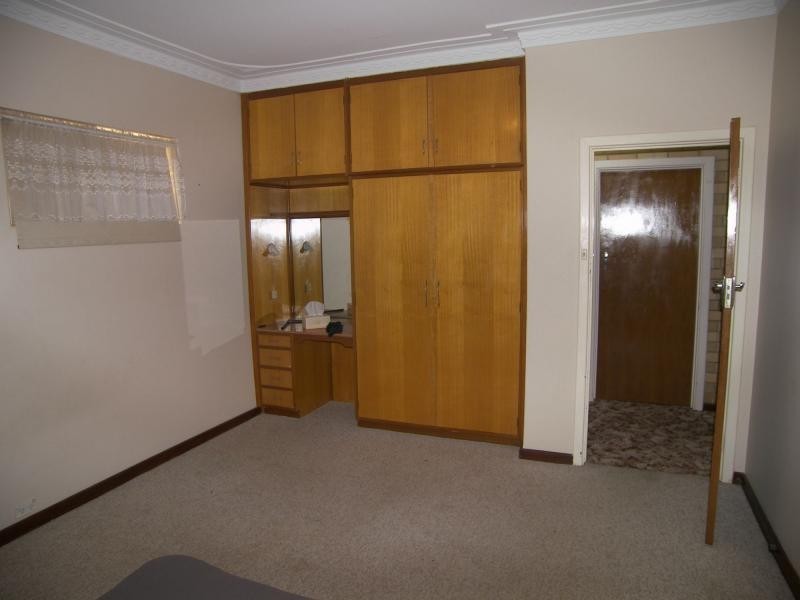 240 Clayton Road, Helena Valley WA 6056