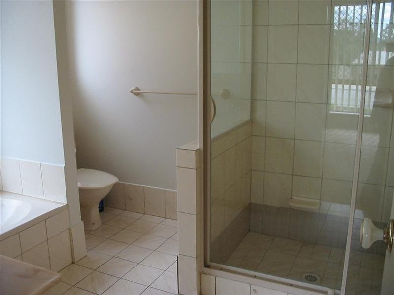 52A Gallipoli Drive, Greenmount WA 6056