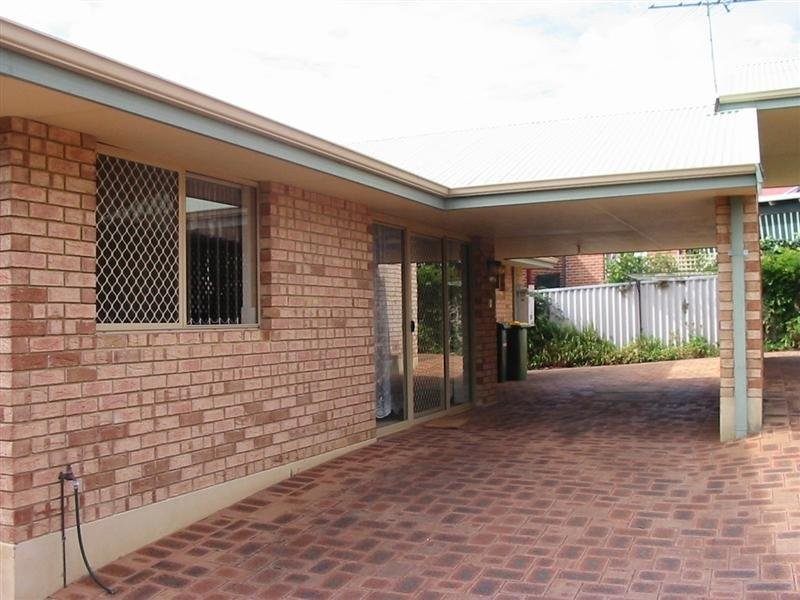 52A Gallipoli Drive, Greenmount WA 6056