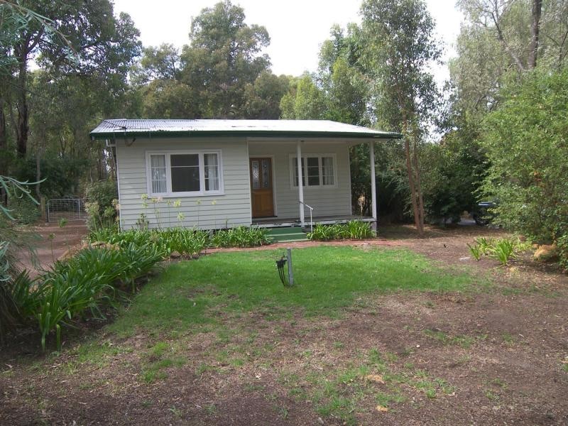 15 Statham Street, Glen Forrest WA 6071