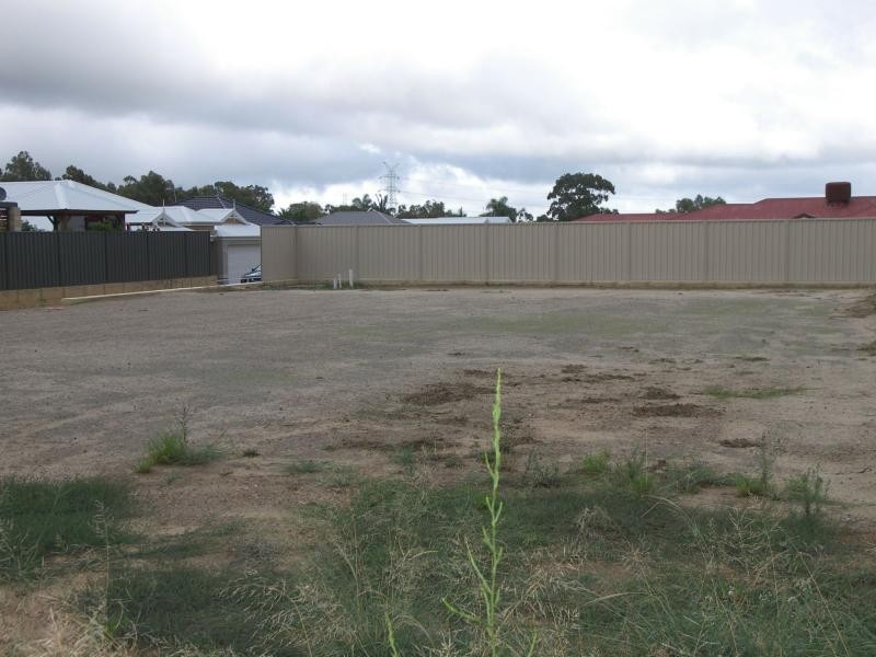 L201 Marlboro Road, Swan View WA 6056