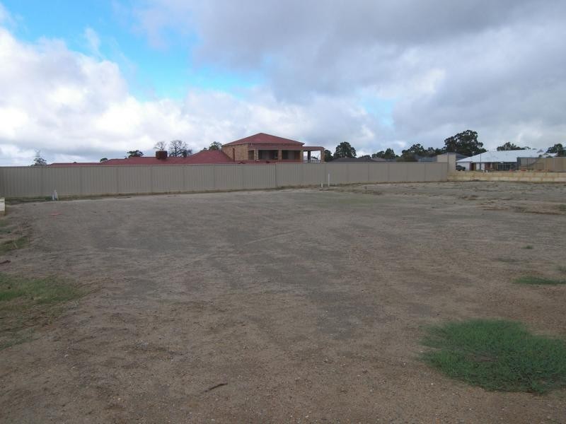L201 Marlboro Road, Swan View WA 6056