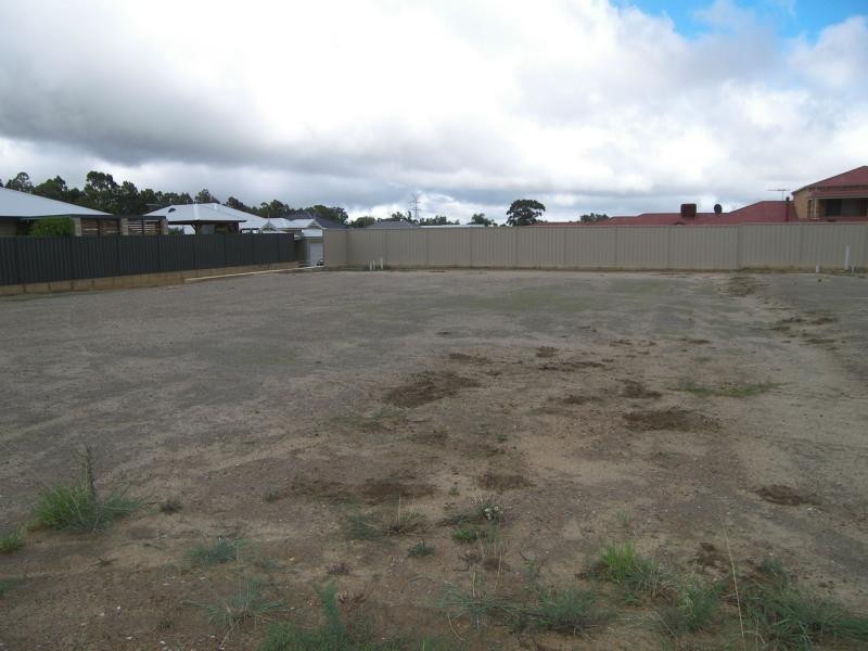 L200 Marlboro Road, Swan View WA 6056