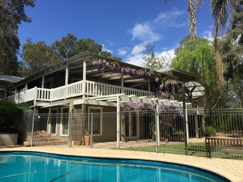 105 Morrell Road, Glen Forrest WA 6071