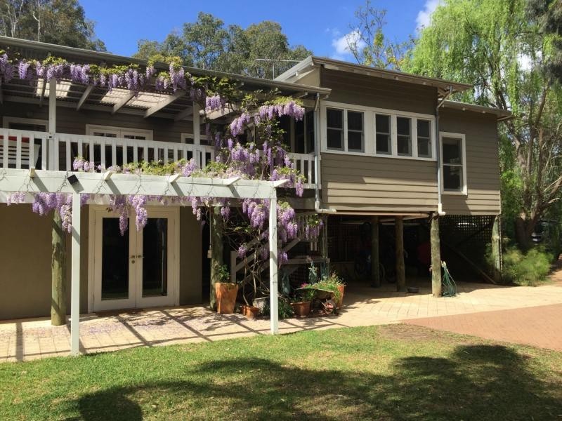 105 Morrell Road, Glen Forrest WA 6071