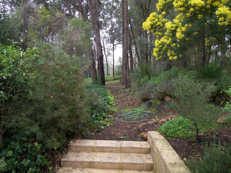 9 Rainsford Way, Parkerville WA 6081